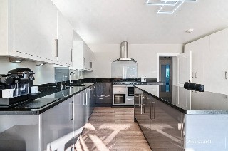 Waverley Road, Bagshot, Surrey, GU19