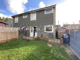 Arthur Close, Farnham, Surrey, GU9