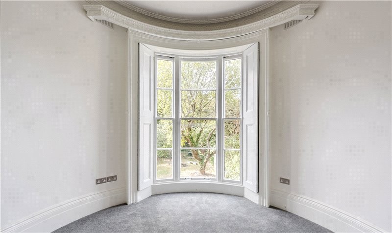 Clapham Road, London, SW9