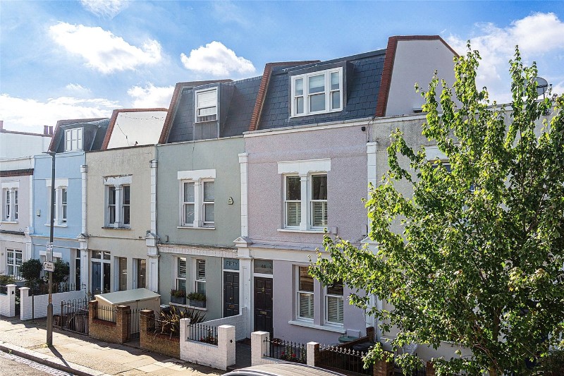 Brookwood Road, London, SW18