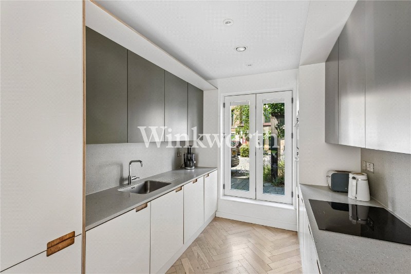 Apple Tree Road, London, N17