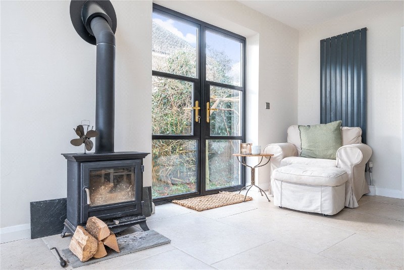 Larkfield Road, Farnham, Surrey, GU9