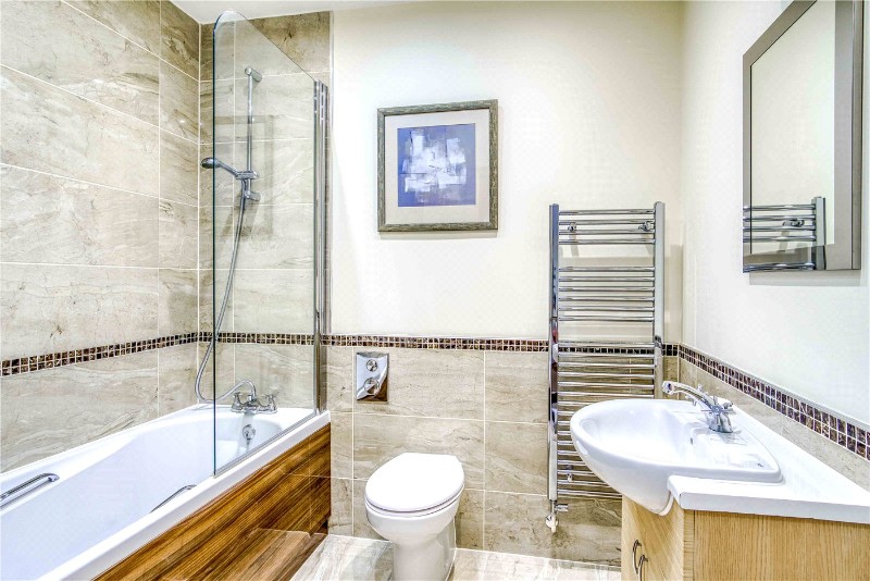Delhi Close, Lower Parkstone, Poole, BH14
