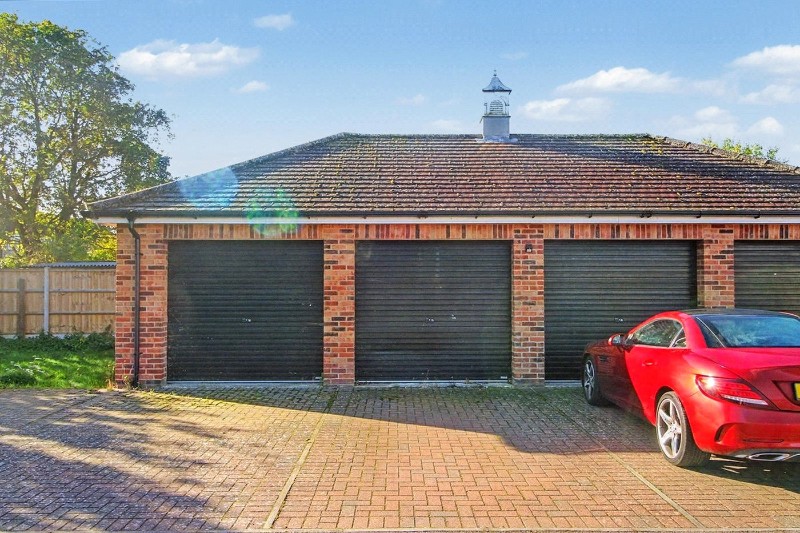 Wood End Close, Hales, Norwich, Norfolk, NR14