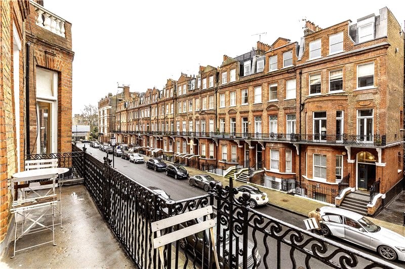 Rosary Gardens, South Kensington, London, SW7