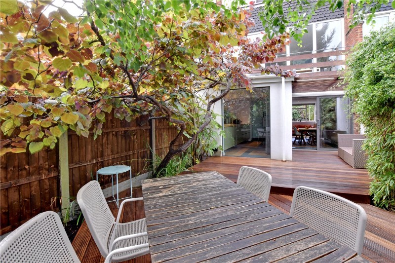 Tristan Square, Blackheath, London, SE3