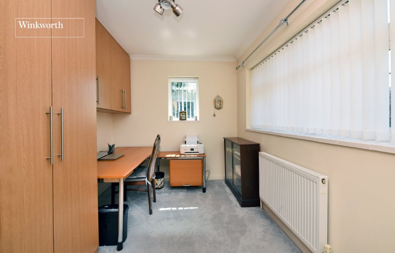 Sandy Lane, Cheam, Sutton, SM2