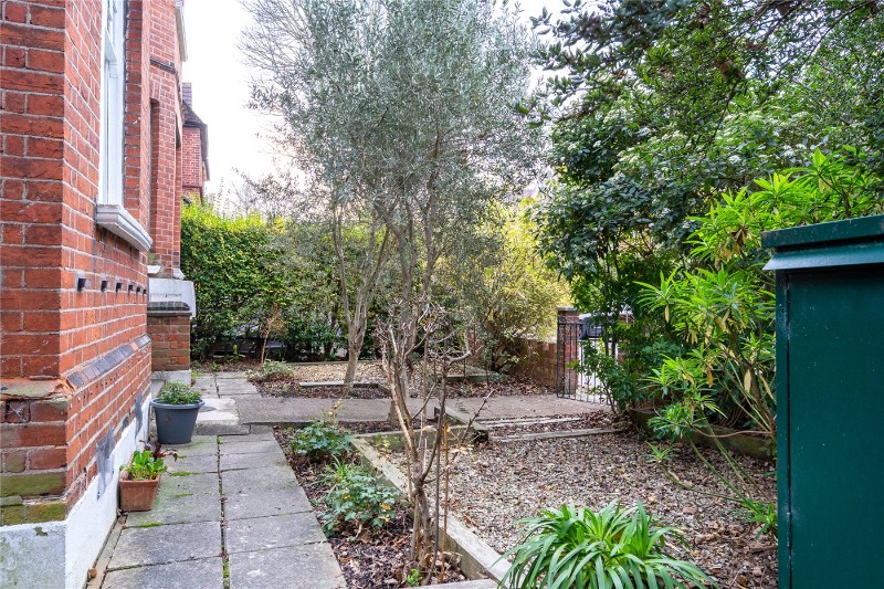 Riggindale Road, London, SW16