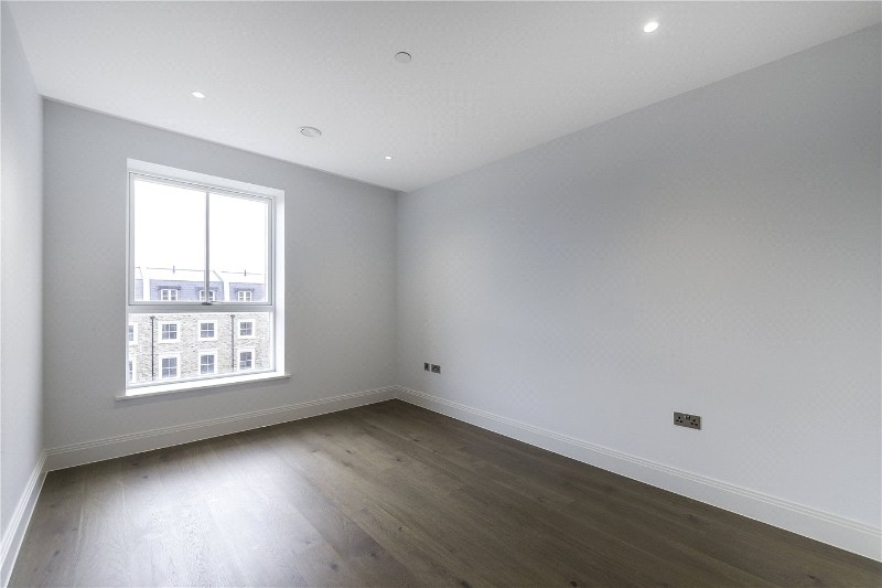 Renaissance Square Apartments, Palladian Gardens, London, W4