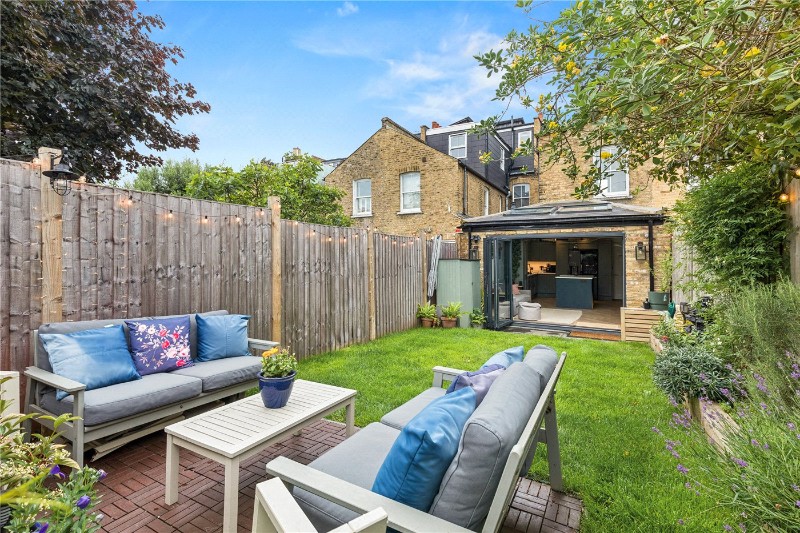 Trevelyan Road, London, SW17