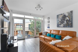 Dragons Way, Barnet, EN5