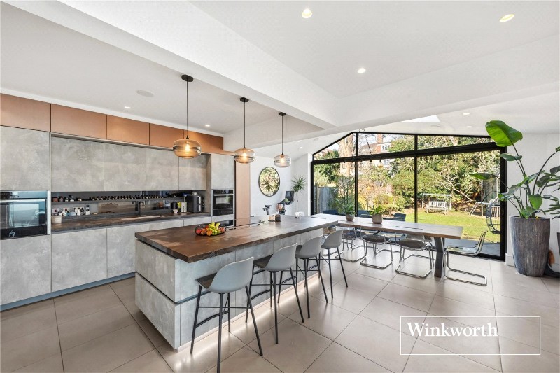 Park Crescent, Finchley, London, N3