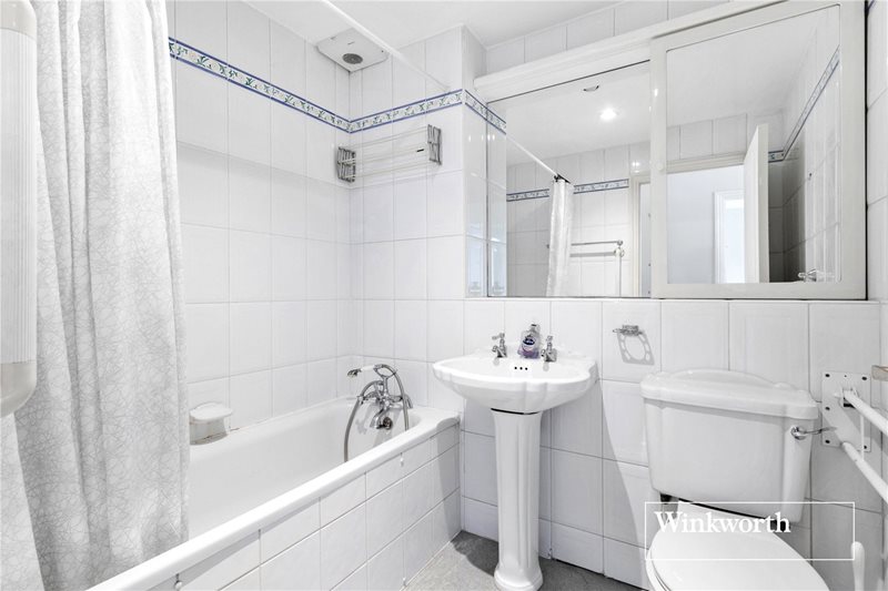 Hendon Lane, Finchley, London, N3