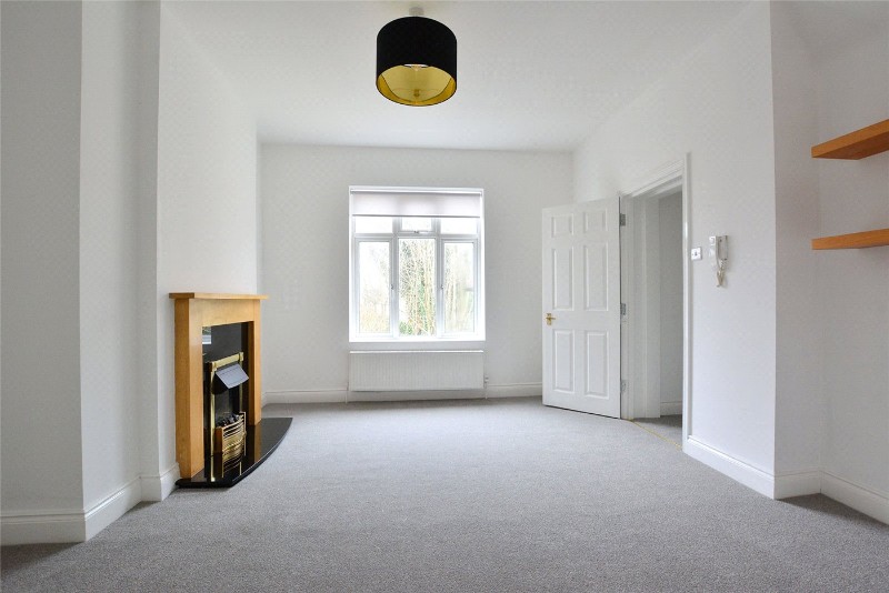 Southend Crescent, London, SE9