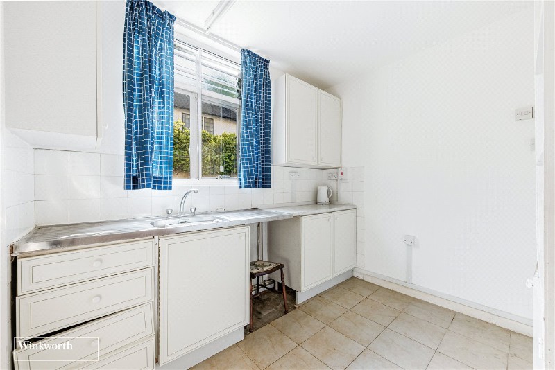 Park Road, London, W4