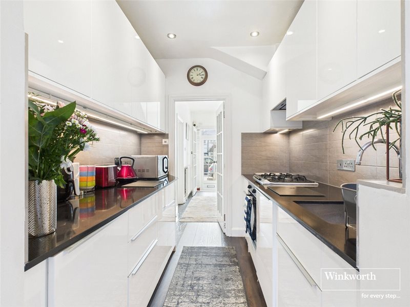 Manor Close, Kingsbury, London, NW9