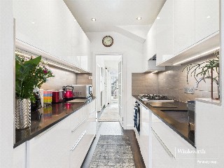 Manor Close, Kingsbury, London, NW9