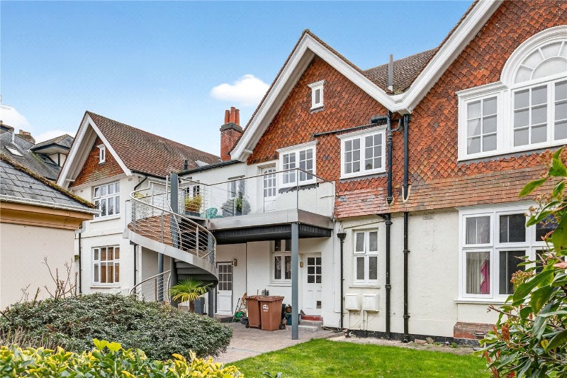 Russell Road, Shepperton, Surrey, TW17