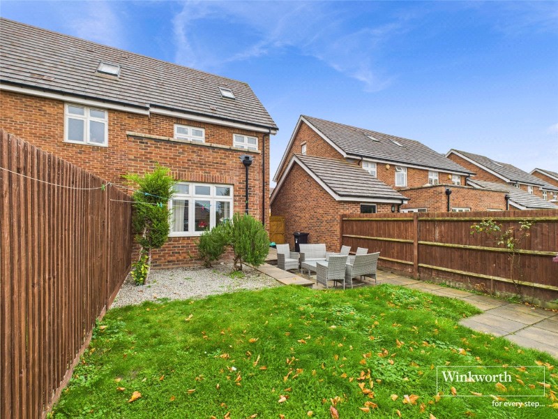 Freshers Grove, Earley, Reading, Berkshire, RG6