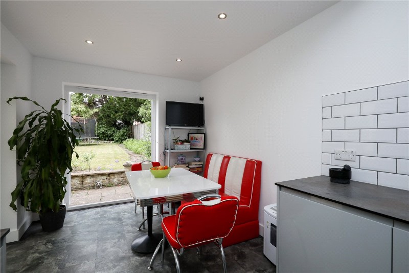 Rosemont Road, London, W3