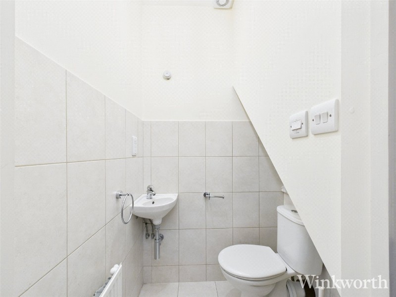 Grosvenor Parade, Uxbridge Road, London, W5