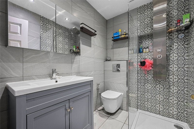Creffield Road, London, W5