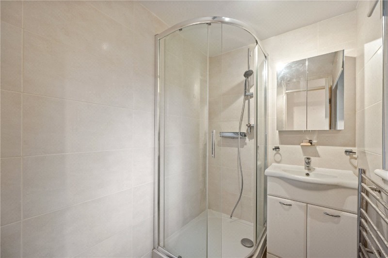 Odhams Walk, London, WC2H