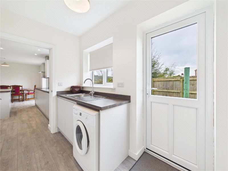 Threwstones Close, Tiverton, Devon, EX16