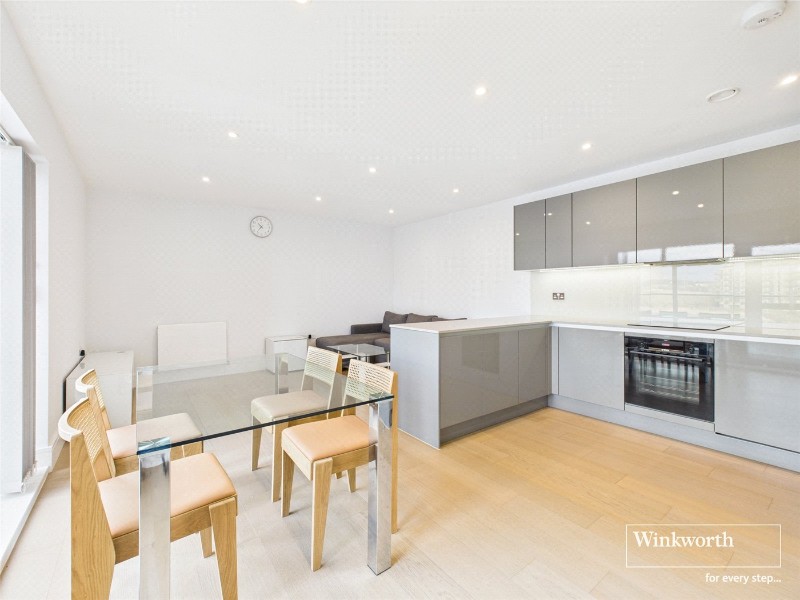 Flagstaff Road, Green Park, Reading, Berkshire, RG2