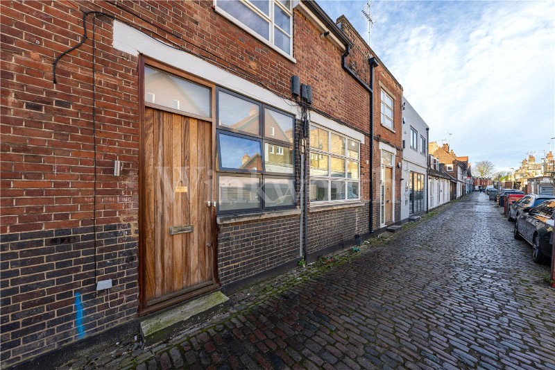 Accommodation Road, London, NW11