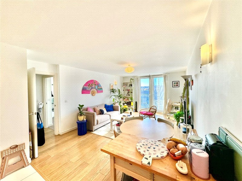 Chadwell Lane, London, N8
