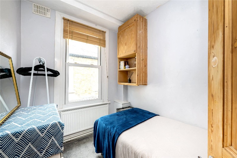 Kelfield Gardens, London, W10