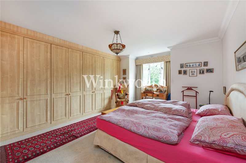 Aldermans Hill, London, N13