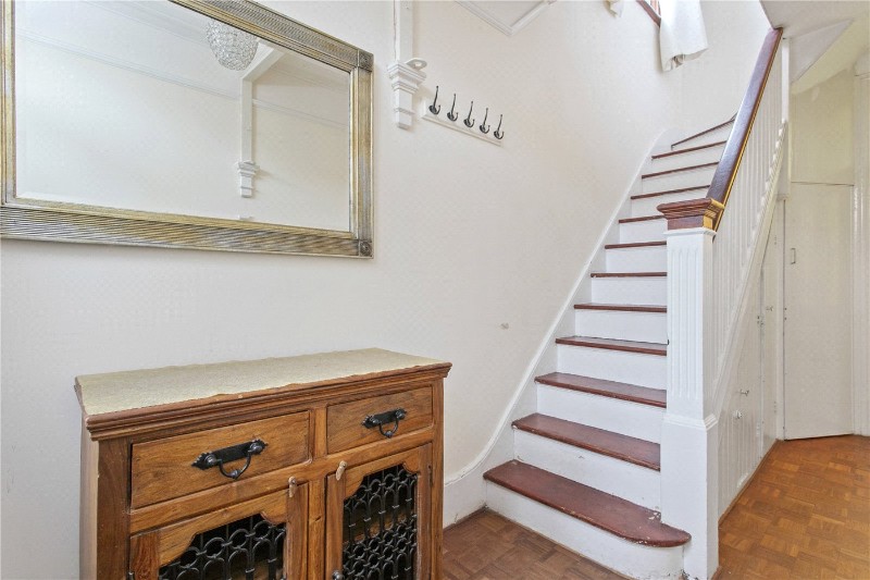 Riverway, London, N13