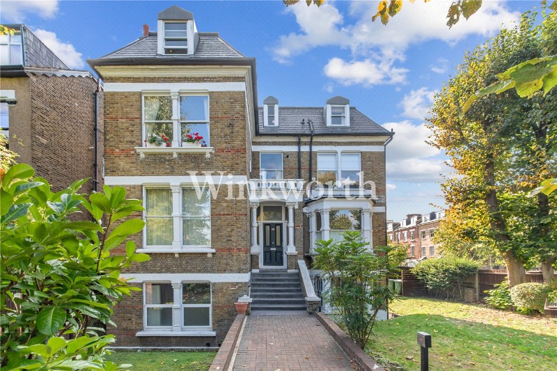 Queens Drive, London, N4