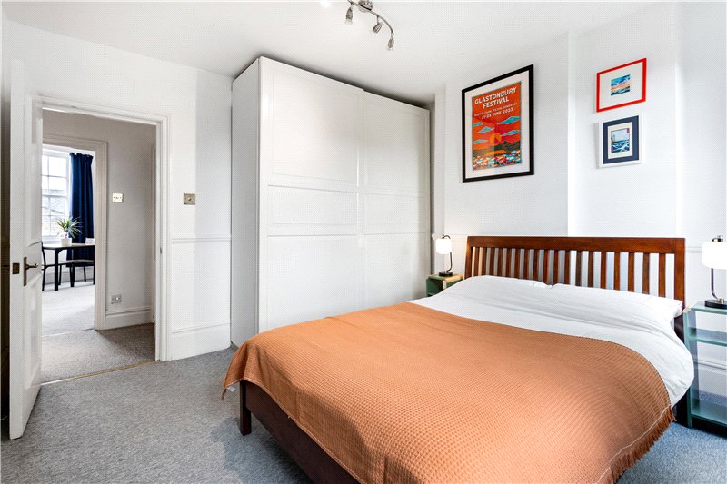 Kennington Park Road, London, SE11