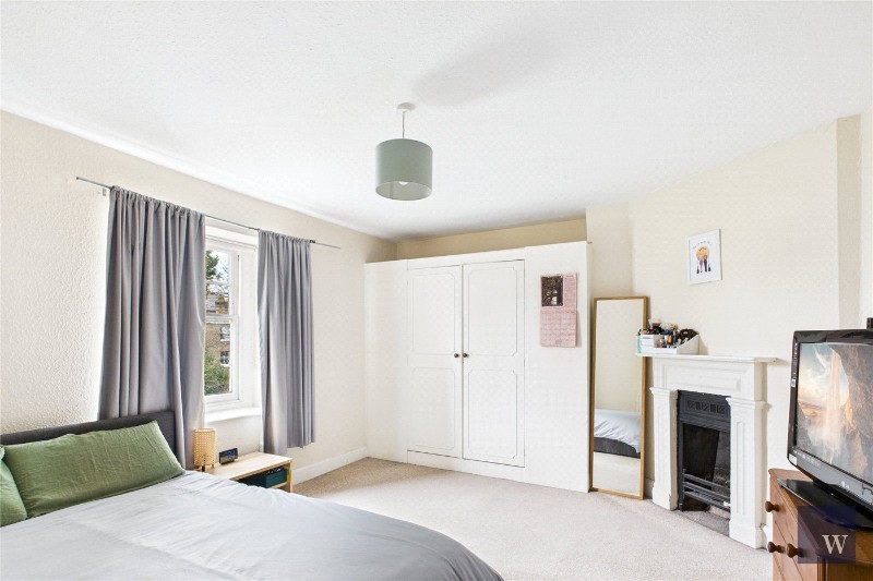Kirkstall Road, London, SW2