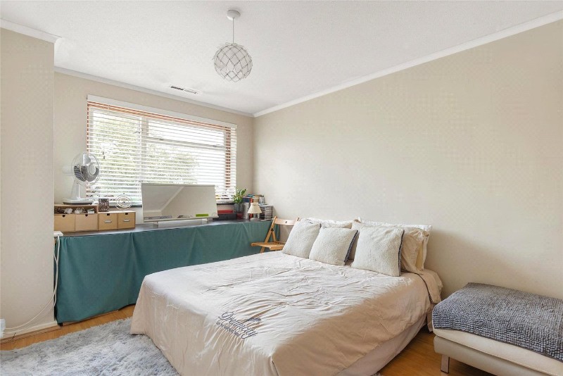 Wedgwood Way, London, SE19