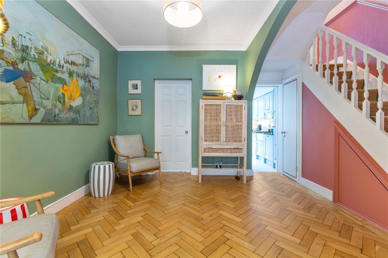 Graveney Road, London, SW17