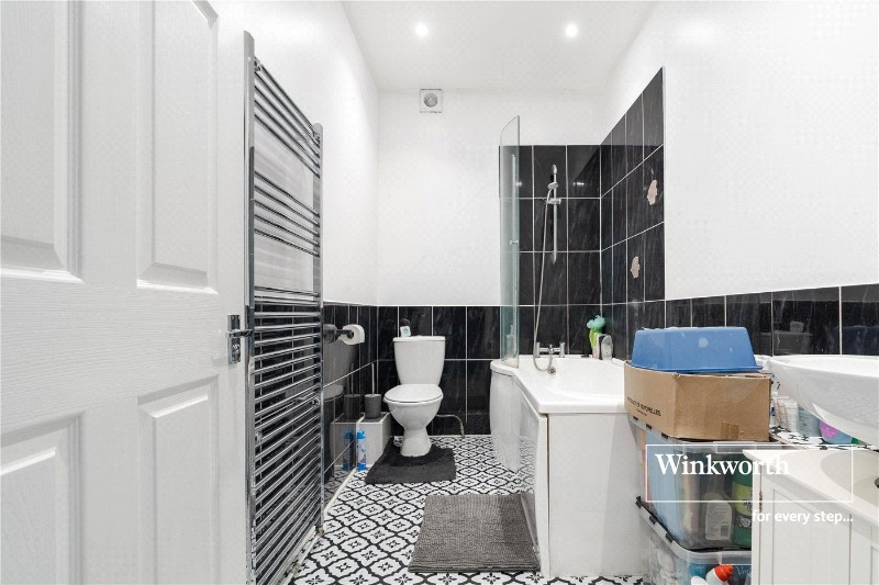 Pinecliffe Avenue, Bournemouth, Dorset, BH6