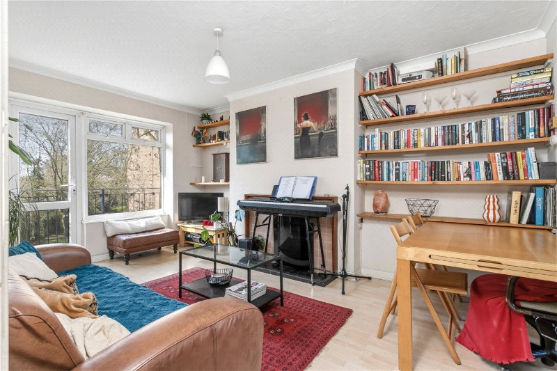 Queen Elizabeth's Close, London, N16