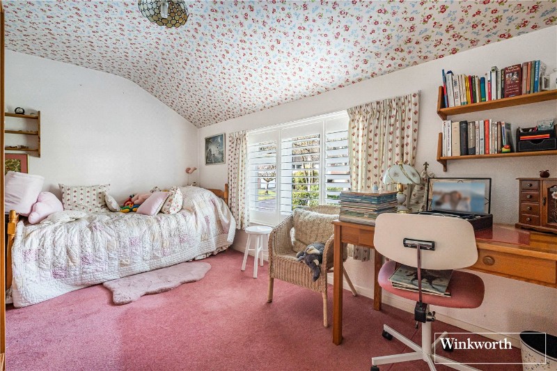 Pinewood Gardens, Bagshot, Surrey, GU19