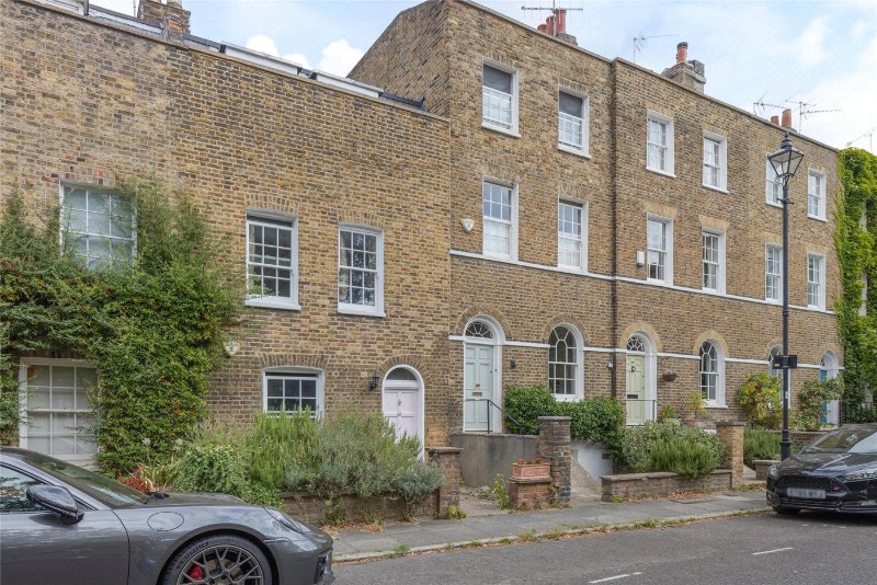 Cleaver Square, London, SE11
