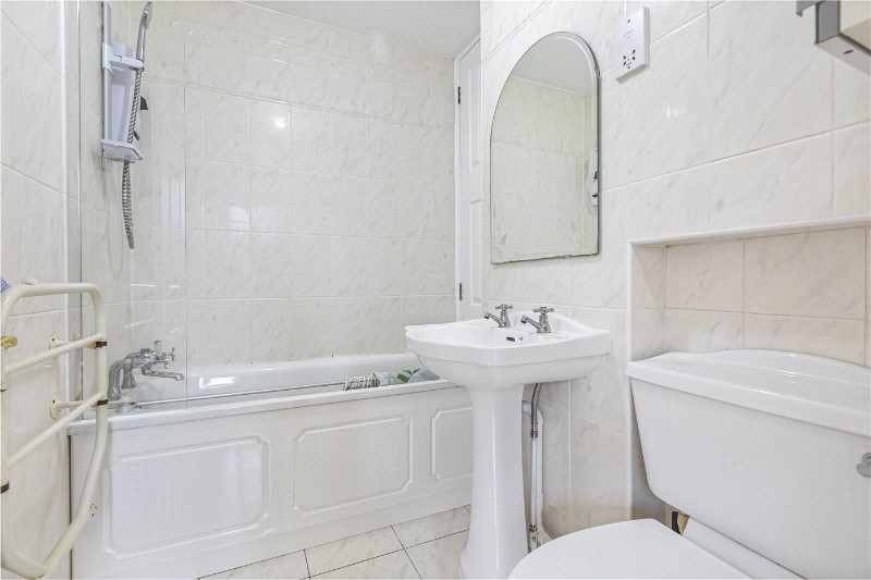 Giltspur Street, London, EC1A