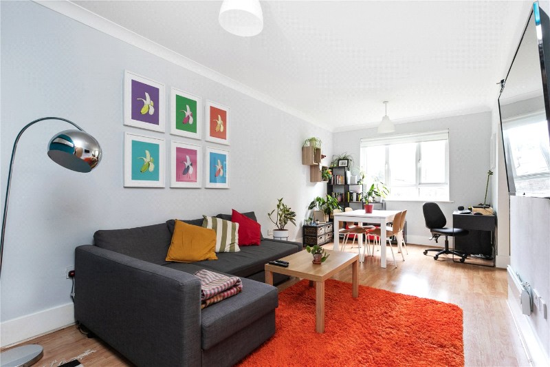 Holly Street, London, Hackney, E8