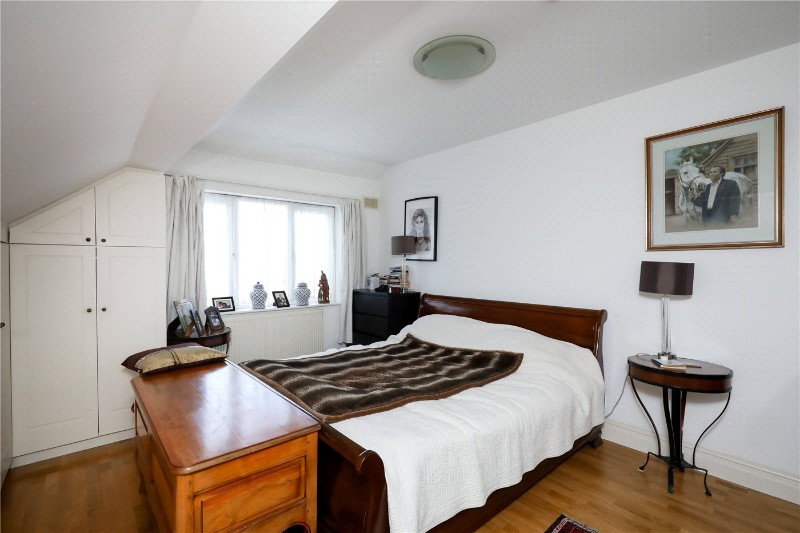 Warwick Road, London, W5