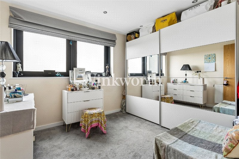 Colman Parade, Southbury Road, Enfield, EN1
