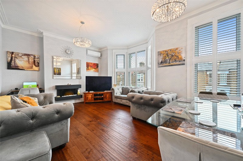 Bloemfontein Road, London, W12