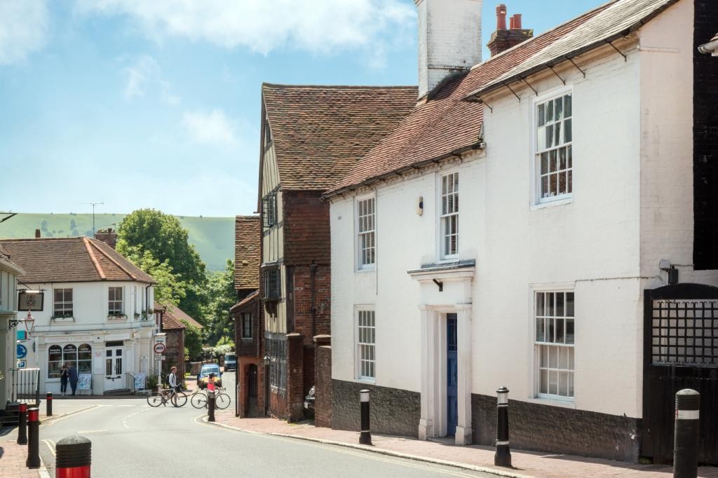 4 bedroom property for sale in High Street, Ditchling, Hassocks, BN6 (Ref BTN160176) £1,600,000