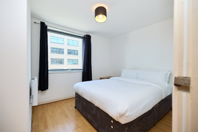 High Street, London, E15